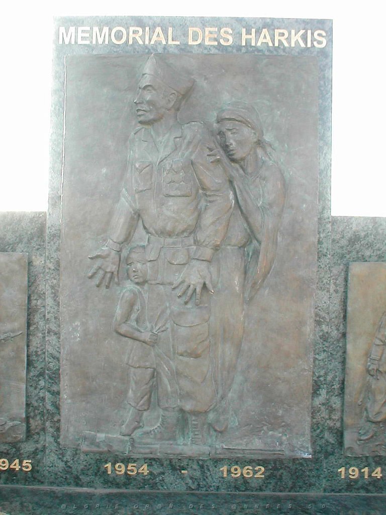 MEMORIAL EN L HONNEUR DES HARKIS A PERPIGNAN INAUGURE EN MAI 2011   (2).jpg